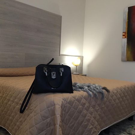 Poloni Apartment Verona Esterno foto